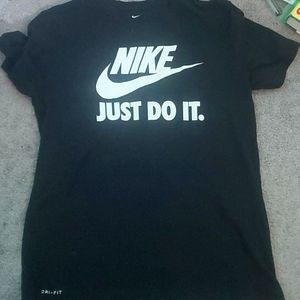 Black Nike Shirt (M)